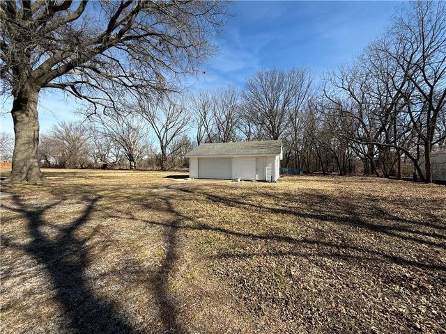 792 S 196th Street, Pittsburg, KS 66762