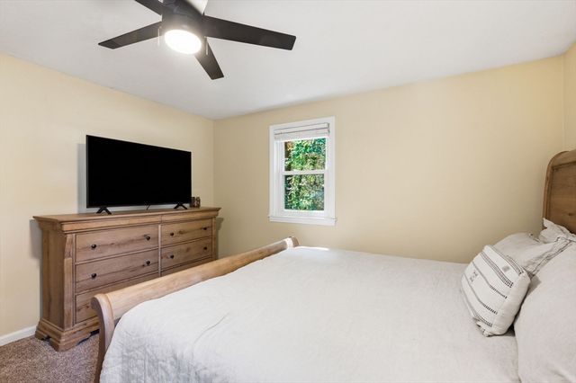 668 Summer St, Rockland, MA 02370