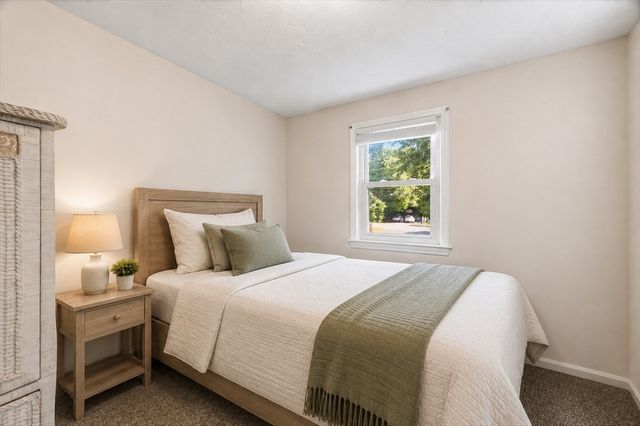 668 Summer St, Rockland, MA 02370