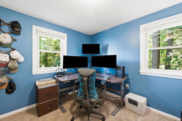 668 Summer St, Rockland, MA 02370