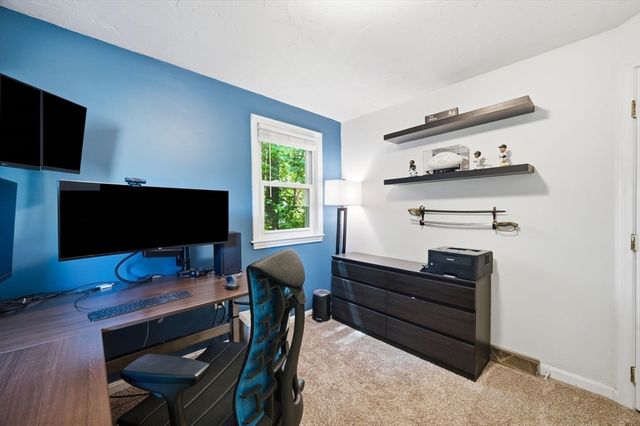 668 Summer St, Rockland, MA 02370