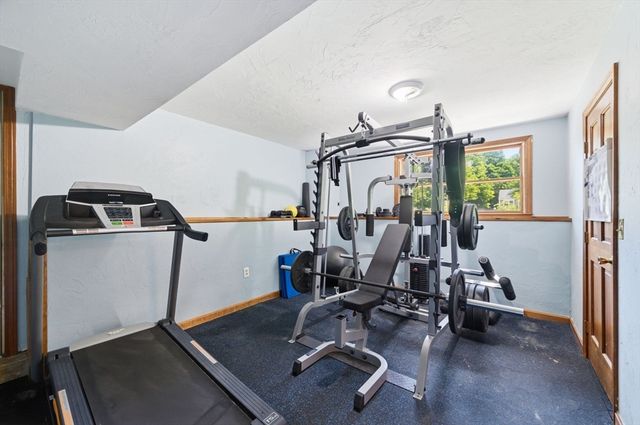 668 Summer St, Rockland, MA 02370
