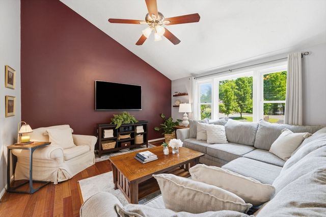 668 Summer St, Rockland, MA 02370