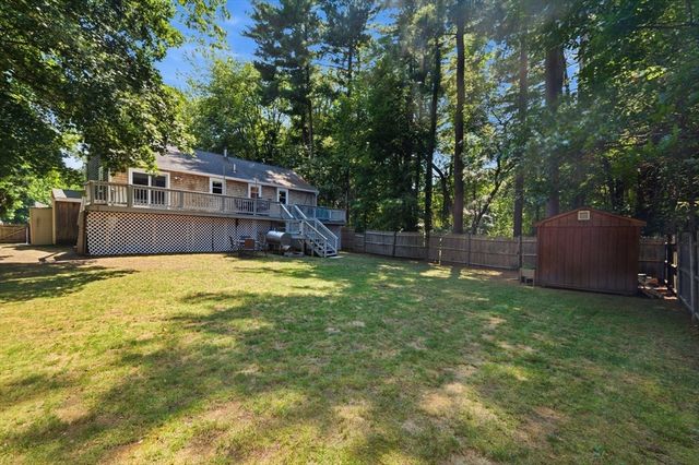 668 Summer St, Rockland, MA 02370
