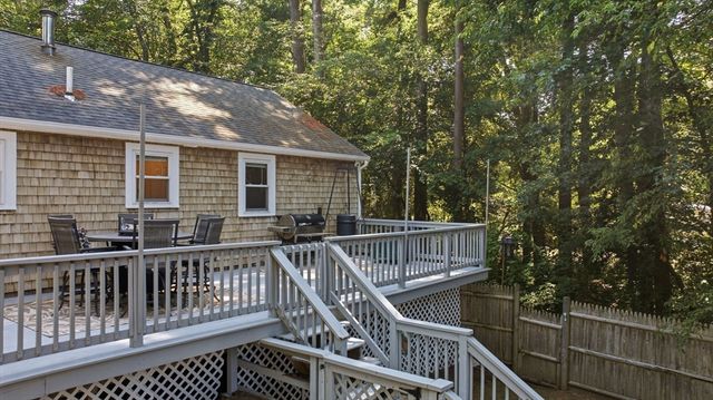 668 Summer St, Rockland, MA 02370