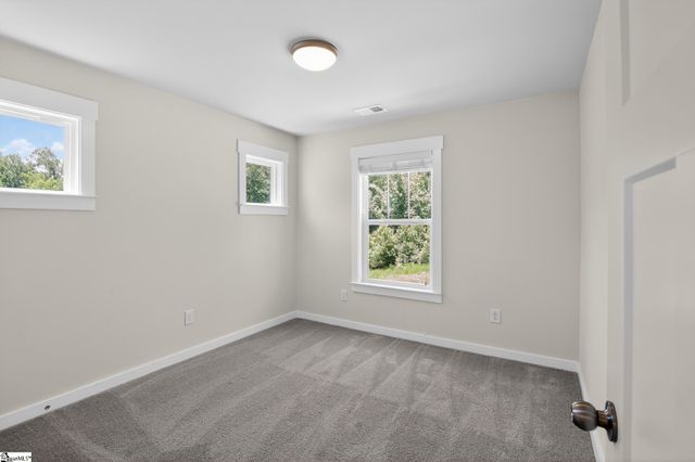 111 Grey Oak Trail, Greer, SC 29650