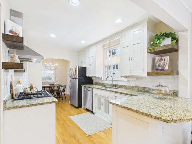 4534 Vallacher Avenue, Saint Louis Park, MN 55416