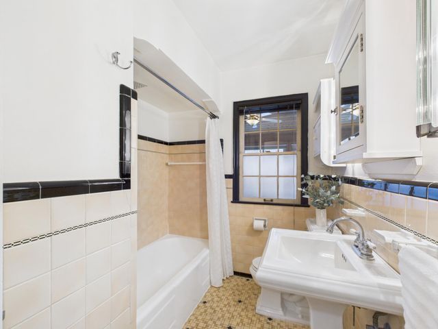 4534 Vallacher Avenue, Saint Louis Park, MN 55416