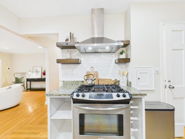 4534 Vallacher Avenue, Saint Louis Park, MN 55416