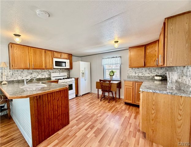 17 Gerdon Drive, Richland, NY 13144