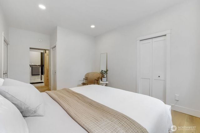 1608 N 50th Street, Seattle, WA 98103