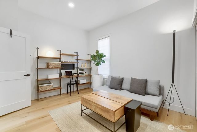 1608 N 50th Street, Seattle, WA 98103