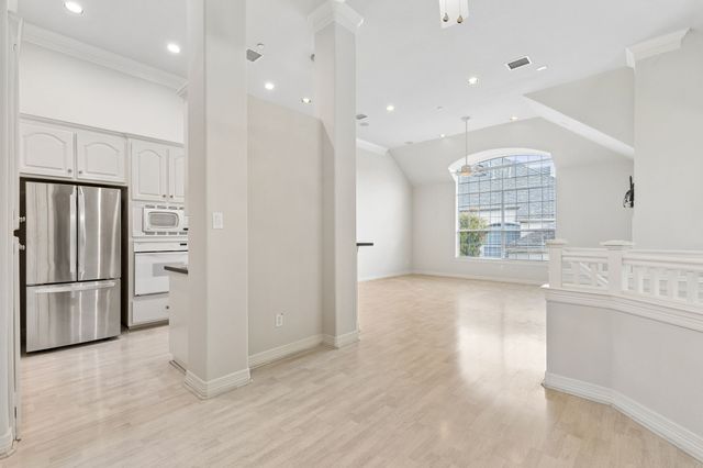 4097 Oberlin Way, Addison, TX 75001