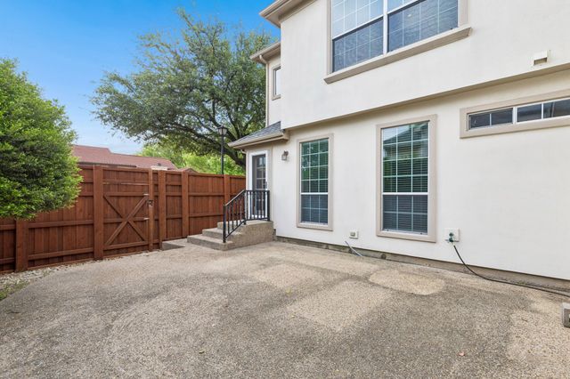 4097 Oberlin Way, Addison, TX 75001