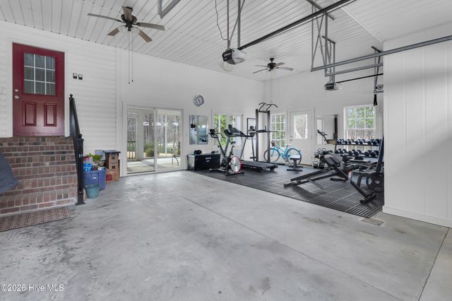 7110 N Us 17 Highway, Vanceboro, NC 28586