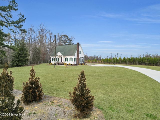 7110 N Us 17 Highway, Vanceboro, NC 28586