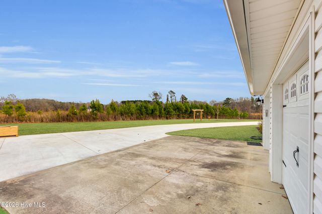 7110 N Us 17 Highway, Vanceboro, NC 28586