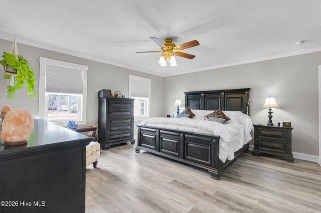 7110 N Us 17 Highway, Vanceboro, NC 28586