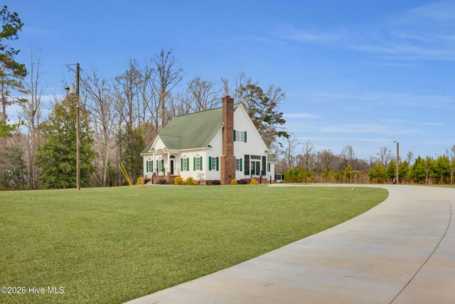 7110 N Us 17 Highway, Vanceboro, NC 28586