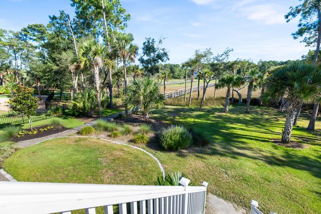 3000 Yachtsman Drive, Mount Pleasant, SC 29466