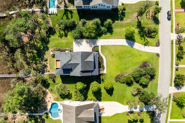 3000 Yachtsman Drive, Mount Pleasant, SC 29466