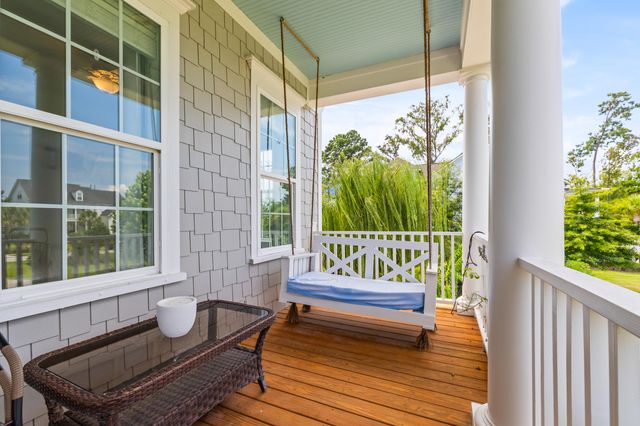 3000 Yachtsman Drive, Mount Pleasant, SC 29466
