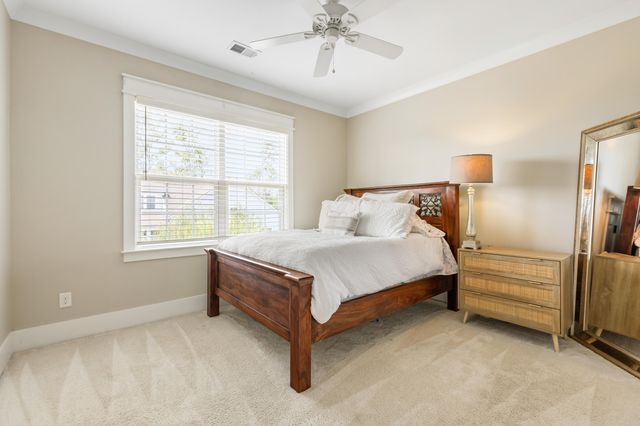3000 Yachtsman Drive, Mount Pleasant, SC 29466