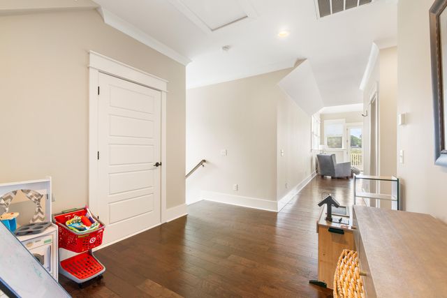 3000 Yachtsman Drive, Mount Pleasant, SC 29466