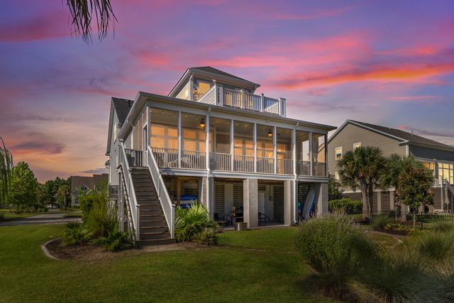 3000 Yachtsman Drive, Mount Pleasant, SC 29466
