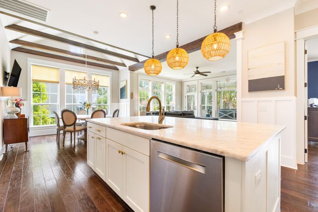 3000 Yachtsman Drive, Mount Pleasant, SC 29466
