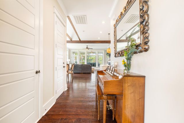 3000 Yachtsman Drive, Mount Pleasant, SC 29466
