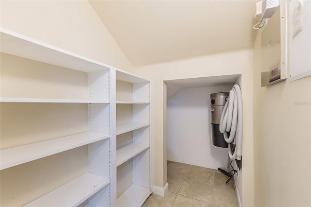 1648 NAPOLI DRIVE W, Sarasota, FL 34232