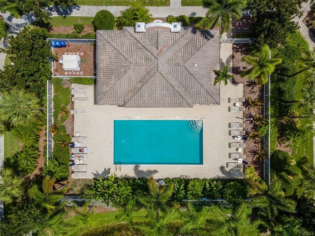 1648 NAPOLI DRIVE W, Sarasota, FL 34232