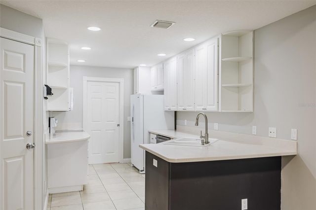 1648 NAPOLI DRIVE W, Sarasota, FL 34232
