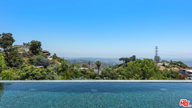 2826 Las Alturas Street, Los Angeles, CA 90068