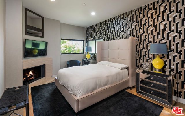 2826 Las Alturas Street, Los Angeles, CA 90068