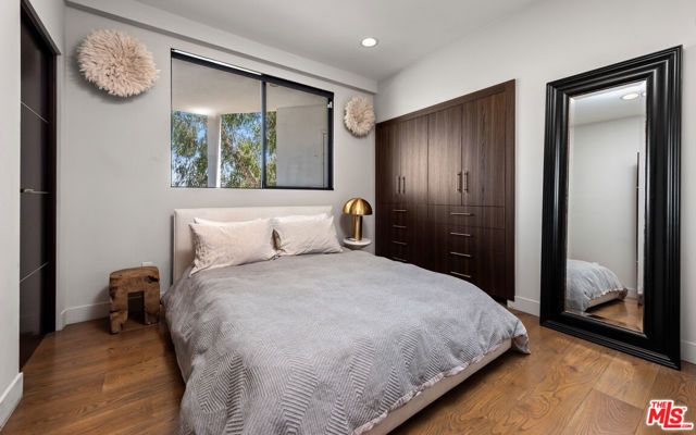 2826 Las Alturas Street, Los Angeles, CA 90068