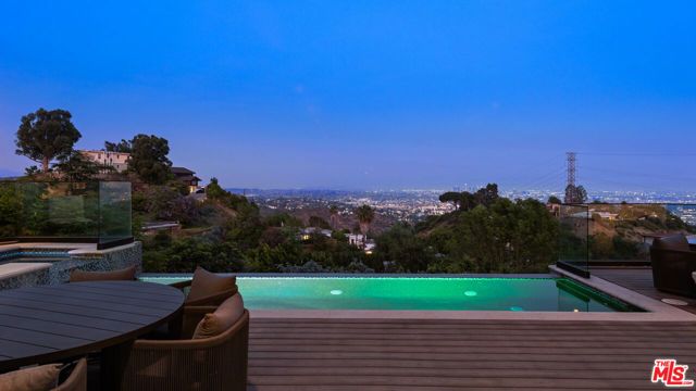 2826 Las Alturas Street, Los Angeles, CA 90068