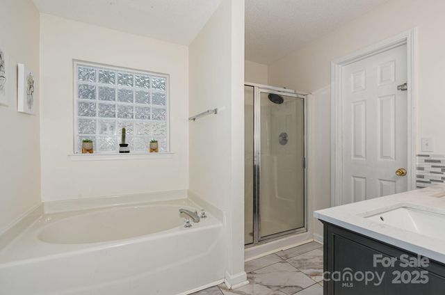 14121 Rouda Lane, Charlotte, NC 28269