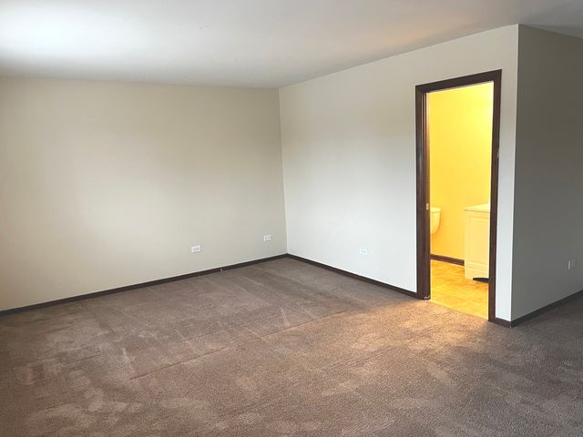 5252 Arquilla Drive, Richton Park, IL 60471