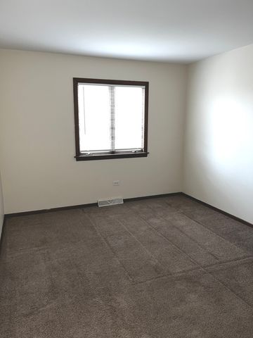 5252 Arquilla Drive, Richton Park, IL 60471