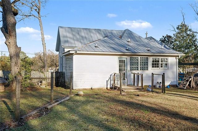 38 Mcdonough Street, Hampton, GA 30228