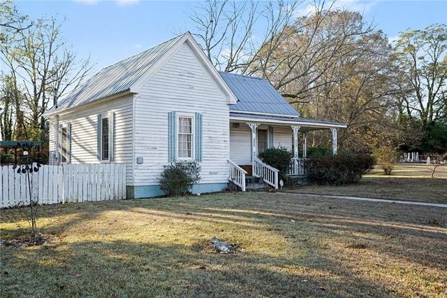 38 Mcdonough Street, Hampton, GA 30228