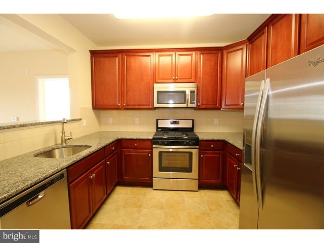 1137 HALIFAX, Hamilton, NJ 08619