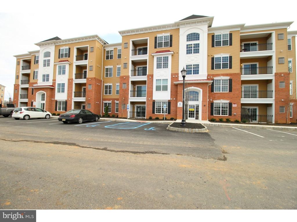 1137 HALIFAX, Hamilton, NJ 08619