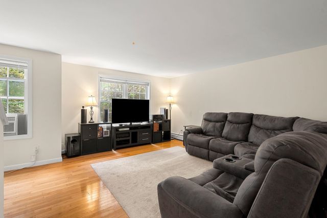 2 Hidden Path Lane, Rochester, NH 03839