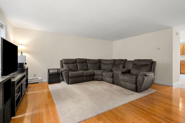 2 Hidden Path Lane, Rochester, NH 03839