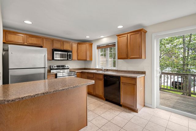 2 Hidden Path Lane, Rochester, NH 03839