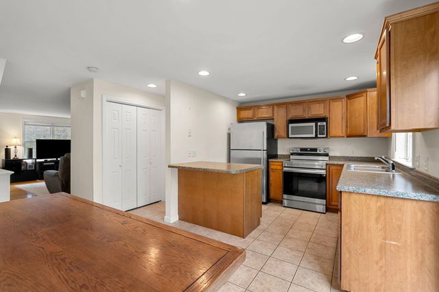 2 Hidden Path Lane, Rochester, NH 03839
