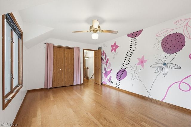 951 S Azalea Boulevard, Barberton, OH 44203